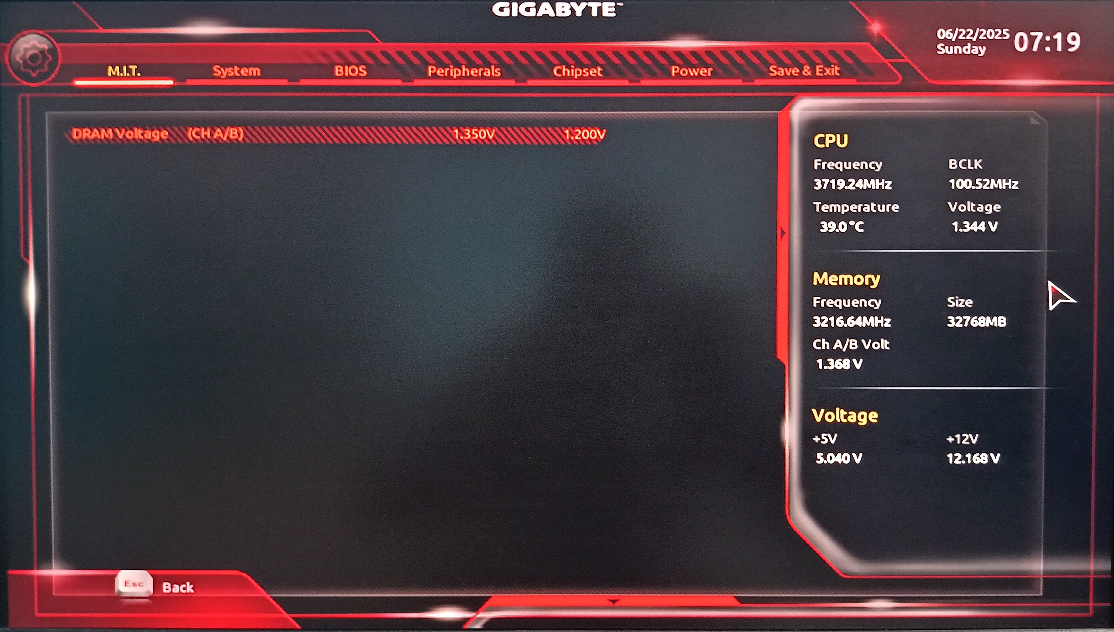 Changing the DRAM Voltage from 1.2V to 1.35V. See the right side panel for the correct readings.